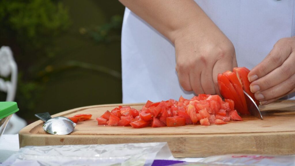 Why do chefs prefer wooden cutting boards