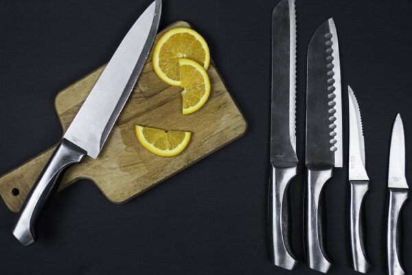 what knife is commonly used in the kitchen | bestkitchenreviews.in