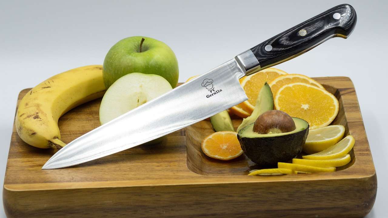 what knife is most often used by chefs | bestkitchenreviews.in