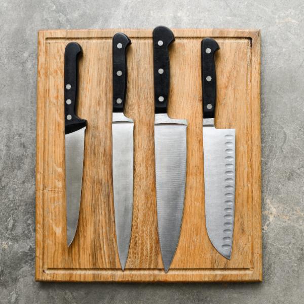 What Are the Advantages of Kitchen Knives