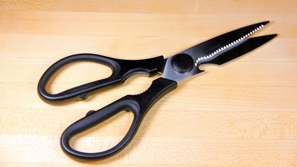 What is the difference between kitchen scissors and regular scissors